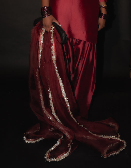 00103 Deep Red