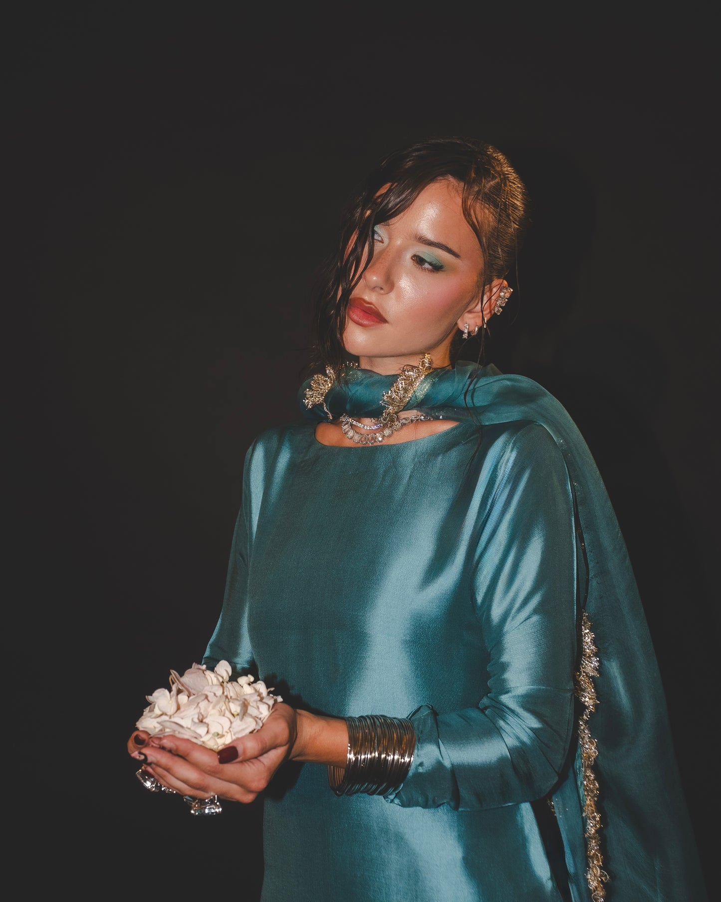 00104 Teal Blue