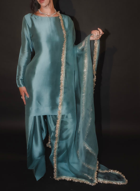 00104 Teal Blue
