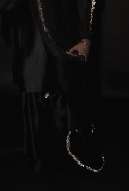 00101 Black